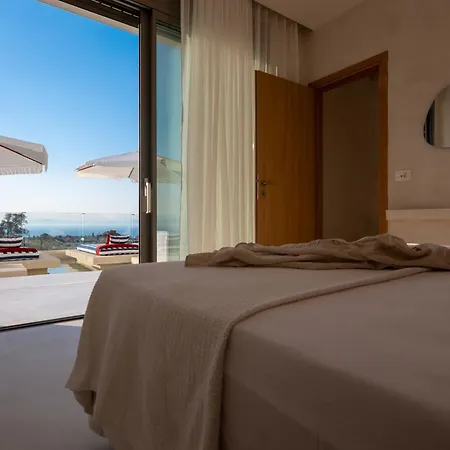 Capo Lefkada 97 - Sea View - Two Private Pools * Tsoukaládhes